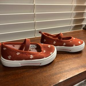 heart print Carters ballet style shoes- never worn! Size 5
